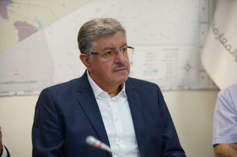 المسلط يحث السوريين