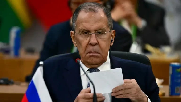 لافروف يتوعد أميركا وحلفاءها.. وينصح بقراءة متأنية لعقيدة روسيا النووية