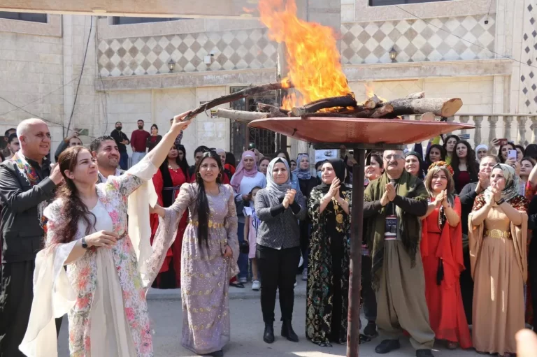 أكراد سوريا يحتفلون بـ نوروز بآمال جديدة