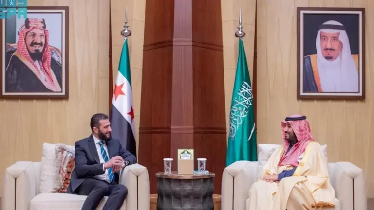 الأمير محمد بن سلمان والرئيس السوري يبحثان مستجدات الأحداث في سوريا