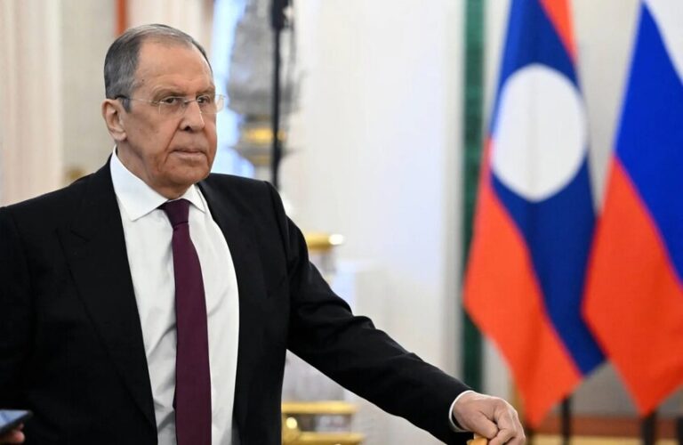 لافروف يكشف عن أهم شروط موسكو من أجل تسوية سلمية للنزاع في أوكرانيا