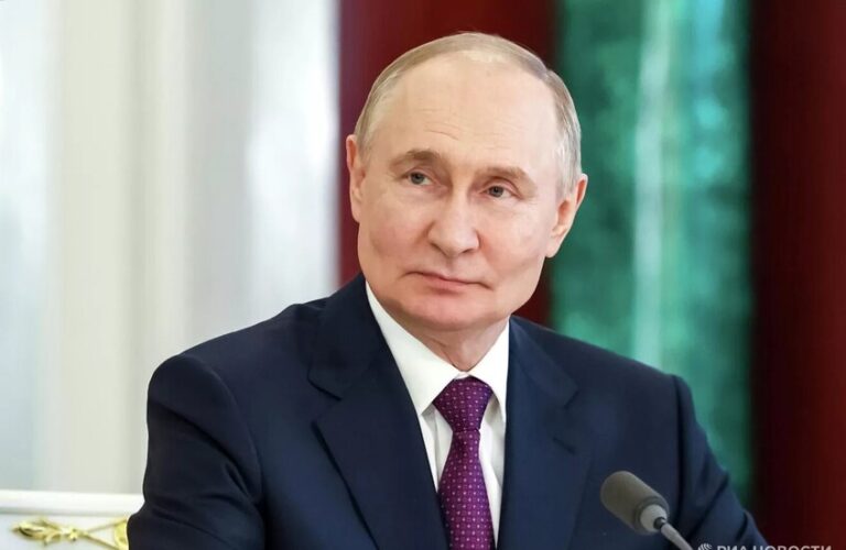 الكرملين الرئيس بوتين سيلتقي ولي عهد أبوظبي في بيلاروس