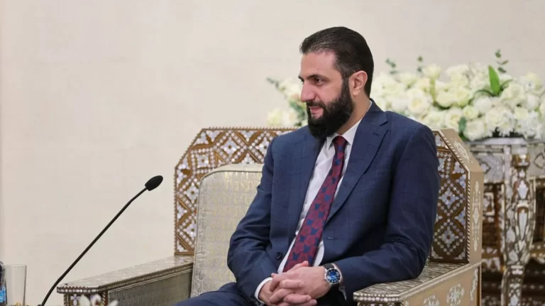 الشرع يبحث مع كوبر وبراك التعاون السياسي والعسكري