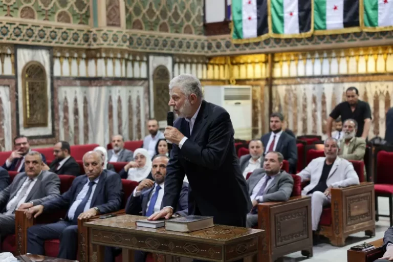 انطلاق الحملة لأول انتخابات بسوريا منذ إسقاط الأسد