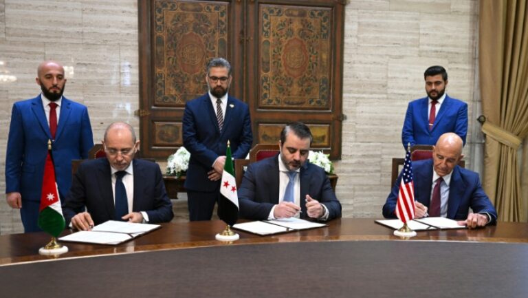 سوريا والأردن وأميركا يوقعون اتفاقاً يرسم خريطة طريق لمعالجة ملف السويداء