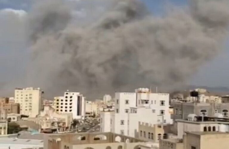 صنعاء.. سلسلة انفجارات عنيفة وإسرائيل تعلن عن قائمة استهدافات ضد الحوثيين