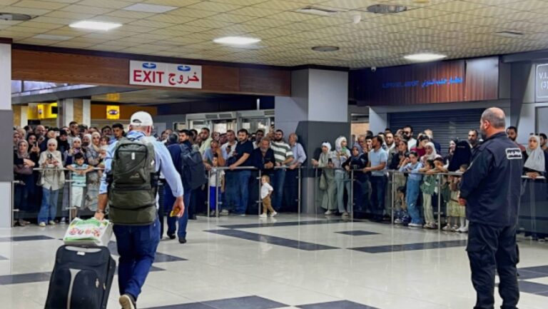 في شهر واحد.. 267 ألف مسافر عبر مطاري دمشق وحلب