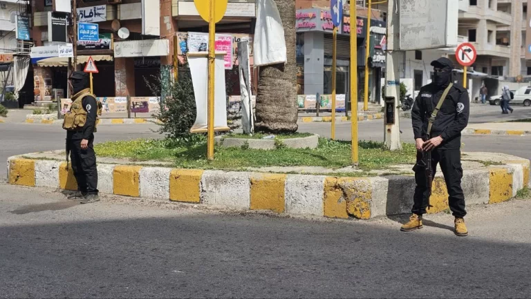 القبض على خلية متورطة في تنفيذ أعمال إرهابية غرب سوريا