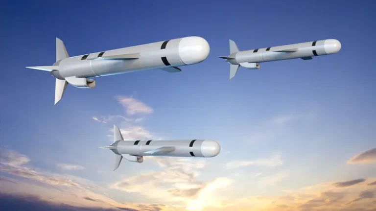 ترامب يتراجع عن إمداد كييف بها.. تعرف على قدرات صواريخ توماهوك