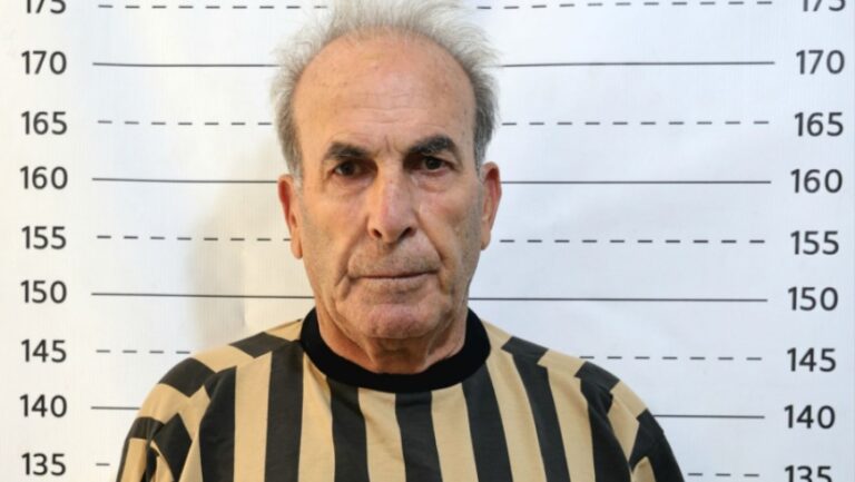 متورط بتصفية معتقلين في صيدنايا.. القبض على اللواء أكرم العبد الله في دمشق