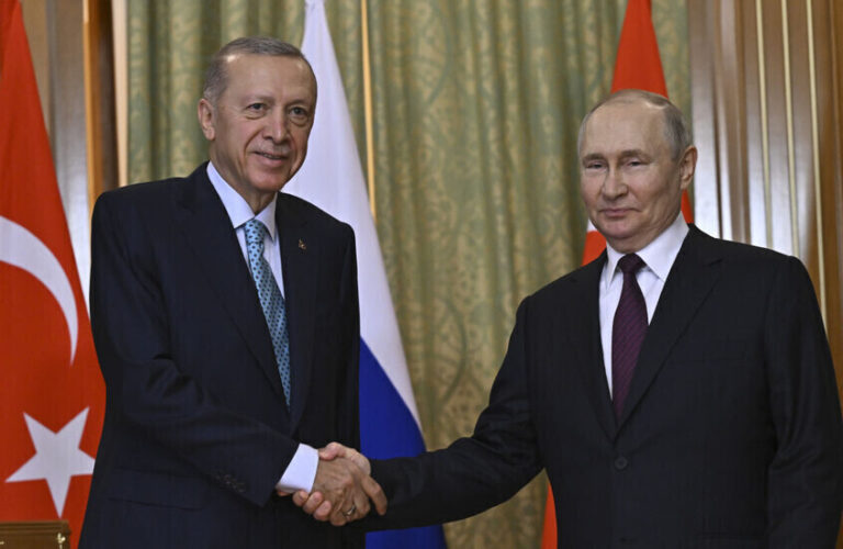 الكرملين بوتين وأردوغان بحثا أزمة أوكرانيا وسبل التسوية في ظل المبادرة الأمريكية للسلام