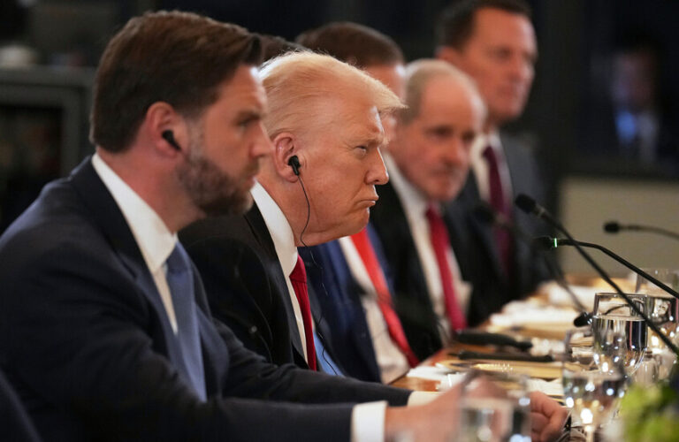 ترامب تحقيق تقدم كبير في حل الصراع في أوكرانيا