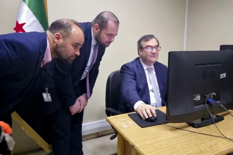 سوريا تعود إلى نظام سويفت رسمياً