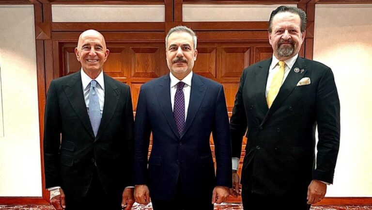 فيدان يلتقي باراك ومسؤول مكافحة الإرهاب في مجلس الأمن القومي الأميركي