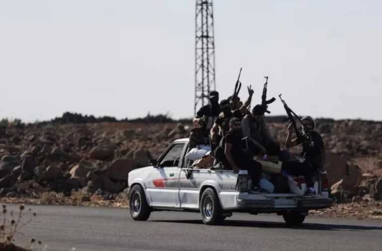 مثقفون وناشطون من السويداء يعلنون رفض الانفصال