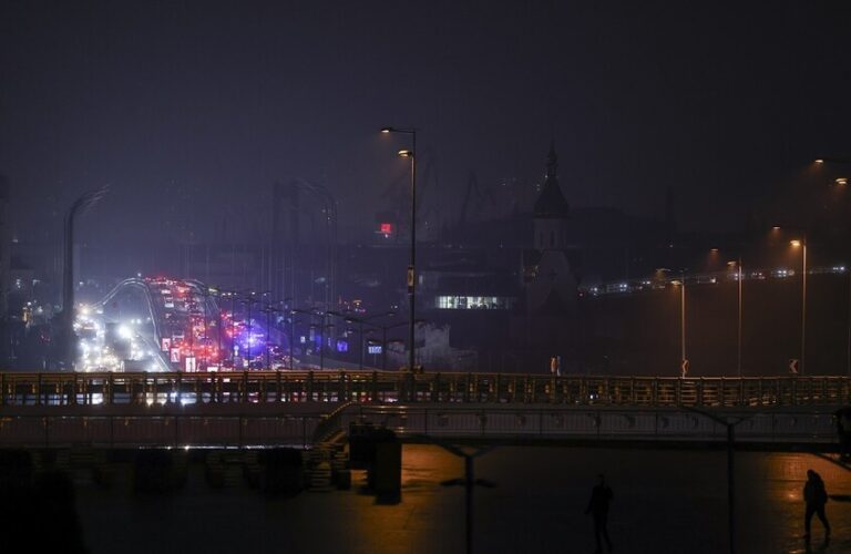 مستشار أوكراني سابق كل شيء يتجه نحو الانهيار التام