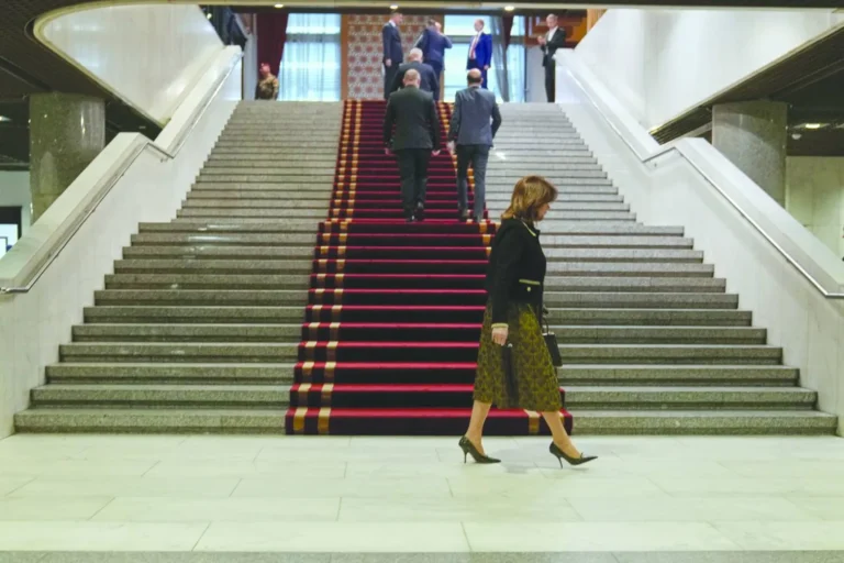 برلمان العراق يتجاوز أزمة سياسية... ويفتح الترشح لـ«رئيس الجمهورية»