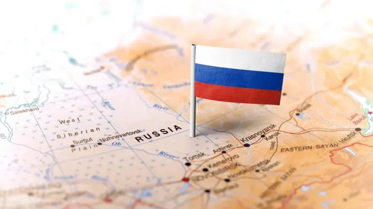 ثماني دول أوروبية الدفاع عن خاصرة أوروبا الشرقية مع روسيا أولوية قصوى