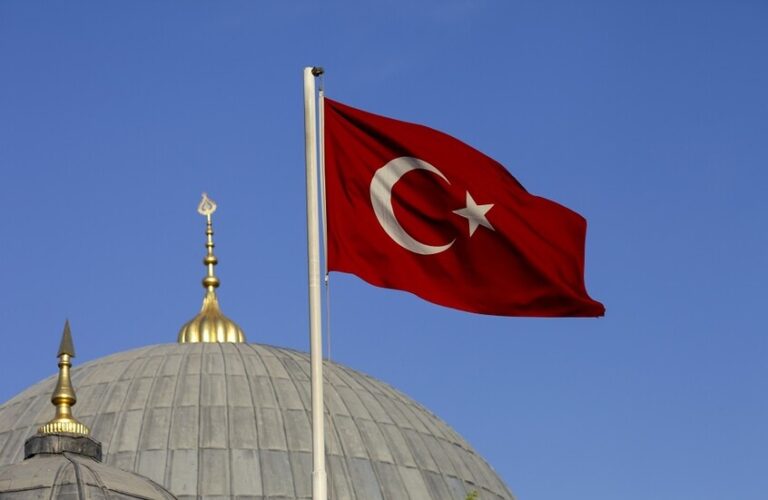 تركيا ترفض التعليق على تقارير طلب الناتو نشر مقاتلاتها في بحر البلطيق