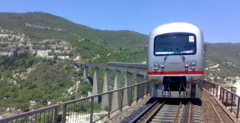 السكك الحديدية السورية ودورها في الربط الإقليمي بوابة للتكامل الاقتصادي والجيوستراتيجي