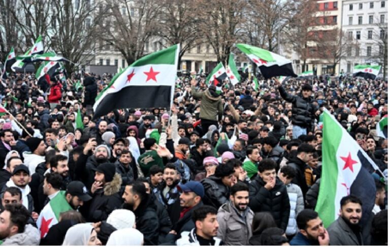 السوريون في ألمانيا أجسادهم هنا… وأرواحهم معلّقة في الوطن